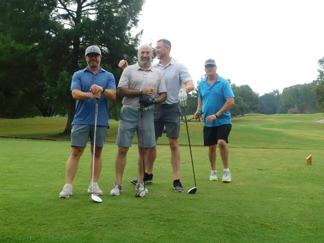 Players gathering on the tee at COMEC’s 2026 golf tournament